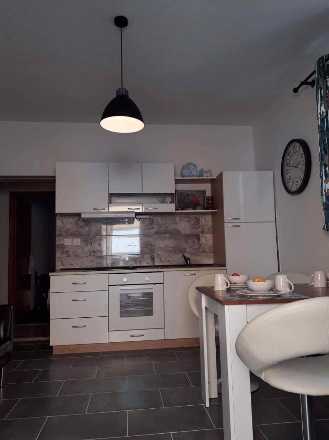 Apartmani Tustica สเวติ เปตาร์ ภายนอก รูปภาพ